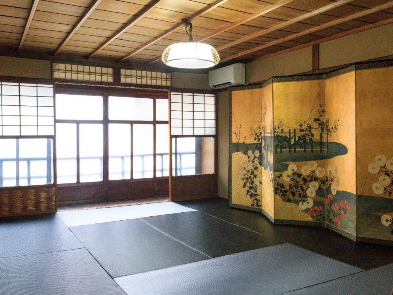 京都二条城近く京町屋120年の歴史に泊まる Exterior photo